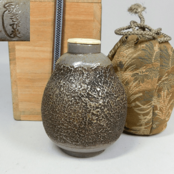 Antique Kibidō Kiln Ao-Bizen Chaire